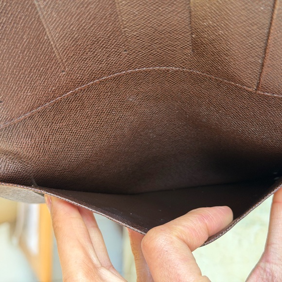 Like New Louis Vuitton Damier Ebene Check Holder - Picture 8 of 10